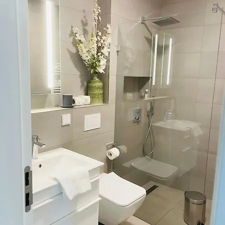 Beautiful Flat With Garden View, Terrace And Parking-105 Luxembourg