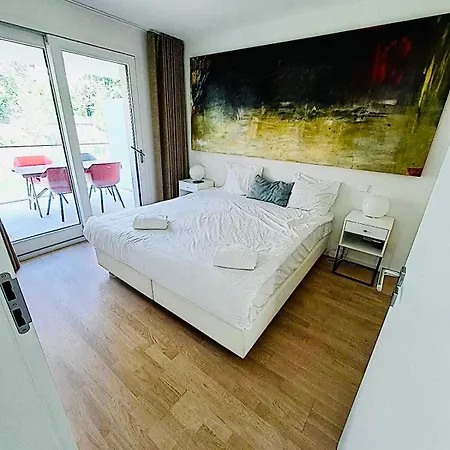 Beautiful Flat With Garden View, Terrace And Parking-105 Apartment Luxemburg