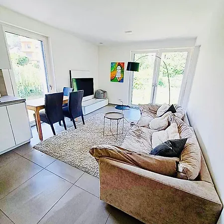 Apartment Beautiful Flat With Garden View, Terrace And Parking-105