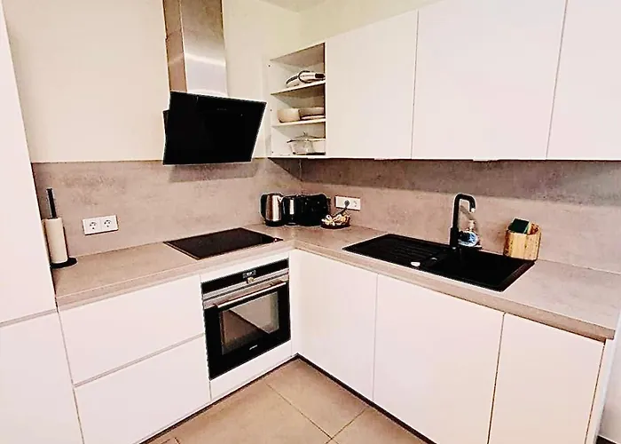 Beautiful Flat With Garden View, Terrace And Parking-105 Appartement Luxembourg